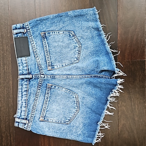 WOMEN'S ZARA BLUE CUT OFF DENIM JEAN SHORTS HIGH WAIST IN SOMA BLUE SZ 6 $50 - Picture 5 of 6